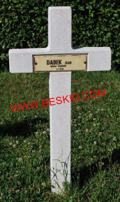 DABEK Jean
Décès 05.07.1940 Saint-Dié (88)
Inhumation 25.07.1964 - Tombe 61
Armée Polonaise
copyright Frania 
