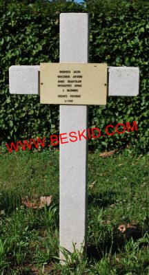 DRISPOCH Jacob
Décès 06.1940 Merviller (54)
Inhumation 20.06.1964 - Tombe 104
3ème Régiment Infanterie Polonaise
copyright Frania 
