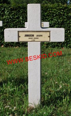 JEDRASZCZAK Joseph
Décès 06.1940 Hoste-Haut (57)
Inhumation 05.05.1964 - Tombe 13
Armée Polonaise 
Sergent
copyright Frania
