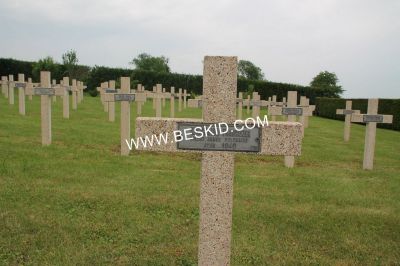 KONCZANIN Franciszek
Décès 06.1940 Guermange (57)
Inhumation 17.03.1942
Armée Polonaise
Soldat
Tombe 375
Copyright Frania
