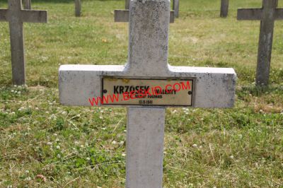 KRZOSEK Walenty
Décès 17.11.1941 Mulhouse (68)
Inhumation 11.05.1966 - Tombe 190
Armée Polonaise
copyright Frania 

