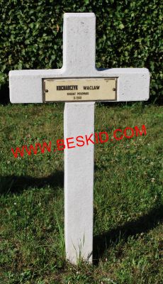 KUCHARCZYK Waclaw
Décès 06.1940 Nancy Sud (54)
Inhumation 20.06.1964 - Tombe 80
Armée Polonaise
copyright Frania 
