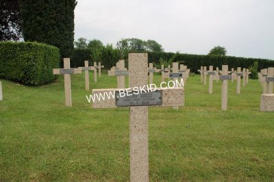 KUSION Andrzej
Décès 15.05.1940 Moussey (57)
Inhumation 26.02.1942
Armée Polonaise
Soldat
Tombe 380
Copyright Frania
