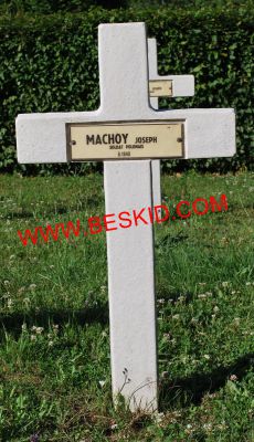 MACHOY Joseph
Décès 06.1940 Hoste-Haut (57)
Inhumation 05.05.1964 - Tombe 19
Armée Polonaise
copyright Frania 
