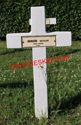 MICHALCZAK Boleslaw
Décès 06.1940 Merviller (54)
Inhumation 20.06.1964 - Tombe 104
Armée Polonaise
copyright Frania 
