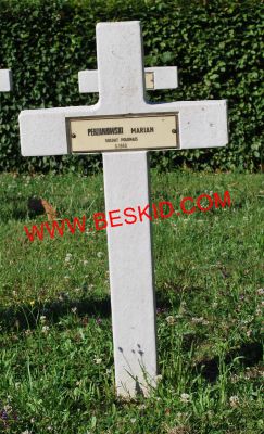 PERZANOWSKI Marian
Décès 06.1940 Hoste-Haut (57)
Inhumation 05.05.1964 - Tombe 17
Armée Polonaise
copyright Frania 
