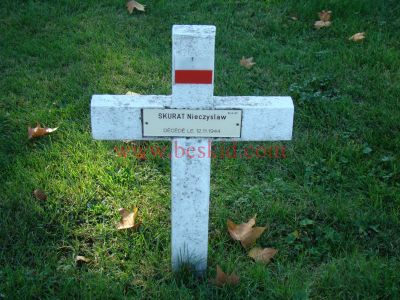 SKURAT Mieczyslaw
Décès 12.11.1944
Soldat
Provenance La Tronche (38)
Inhumation 15.07.1958 - PV 2682
Carré D - Rang 4 - Tombe 47
MORT POUR LA FRANCE
Copyright Frania
