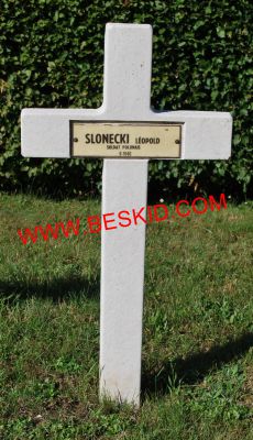 SLONECKI Leopold
Décès 06.1940 Embermenil (54)
Inhumation 17.06.1964 - Tombe 85
Armée Polonaise
copyright Frania 
