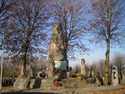 01 cimetière Charleroi province Hainaut (Belgique)
Mots-clés: Charleroi Province Hainaut (Belgique)