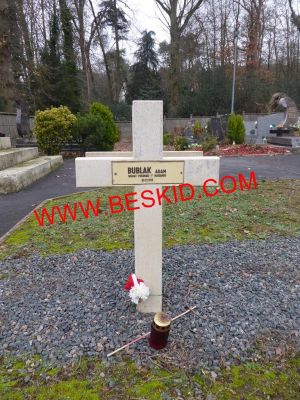 BUBLAK (Buglak) Adam
Cimetière communal Briis-sous-Forges (91)
Soldat 1er Hussards Polonais
Décès 30.12.1919 
Hôpital Bligny VR 67
Briis-sous-Forges (91)
Copyright photo Szczap
Copyright Frania
