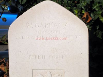 GARBACZ W.
- 25 ans -
Décès 28.04.1942 
Caporal P.781505 POLISH AIR FORCE 
Rang V - tombe 3/5
