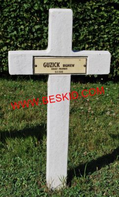 GUZICK Zbigniew
Décès 16.06.1940 Nancy Sud (54)
Inhumation 20.06.1964 - Tombe 77
1er Régiment Infanterie Polonais
copyright Frania 
