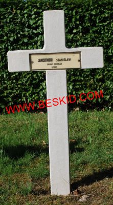 JANCZEWSKI Stanislaw
Décès 31.12.1943 Metz-Plantières (57)
Inhumation 12.06.1964 - Tombe 117
Armée Polonaise
copyright Frania 
