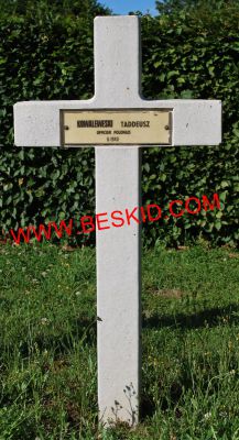 KOWALEWESKI Tadeusz 
28 ans
Né 1912
Décès 06.1940 Xousse (54)
Inhumation 18.06.1964 - Tombe 102
Matricule 2420
Officier
Armée Polonaise
copyright Frania 
