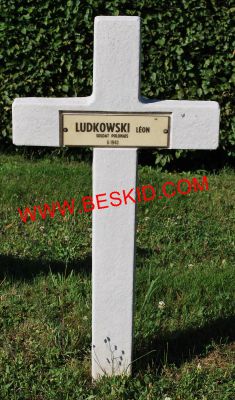 LUDKOWSKI Leon
Décès 06.1940 Nancy Sud (54)
Inhumation 20.06.1964 - Tombe 79
Armée Polonaise
copyright Frania 
