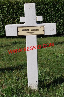 MARSZALSKI Kazimierz
Décès 06.1940 Vého (54)
Inhumation 17.06.1964 - Tombe 34
Armée Polonaise
copyright Frania 
