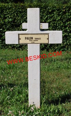 PALEN Tomasz
Décès 06.1940 Hoste-Haut (57)
Inhumation 05.05.1964 - Tombe 16
Armée Polonaise
copyright Frania 
