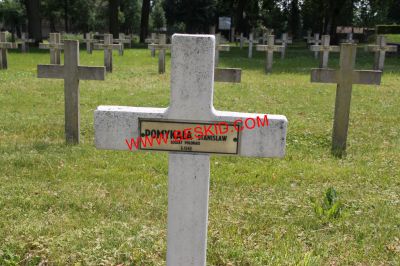 POMYKALA Stanislaw
Décès 06.1940 Cutting (57)
Inhumation 14.05.1942 - Tombe 215
Armée Polonaise
copyright Frania 
