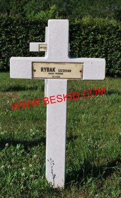 RYBAK Szczepan
Décès 19.06.1940 Golbey (88)
Inhumation 10.07.1964 - Tombe 55
Armée Polonaise
copyright Frania 
