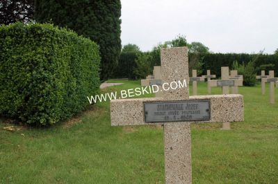 STACHOWIAK Jozef
22 ans
Né 27.10.1918
Décès 16.06.1940
Inhumation 23.11.1963
Armée Polonaise
Matricule 1412-16004
Soldat Grenadier
Unité 1ère PG
Tombe 393
Copyright Frania
